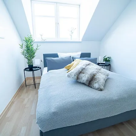 Fullhouse - - M34 - 3 Beds - Nespresso